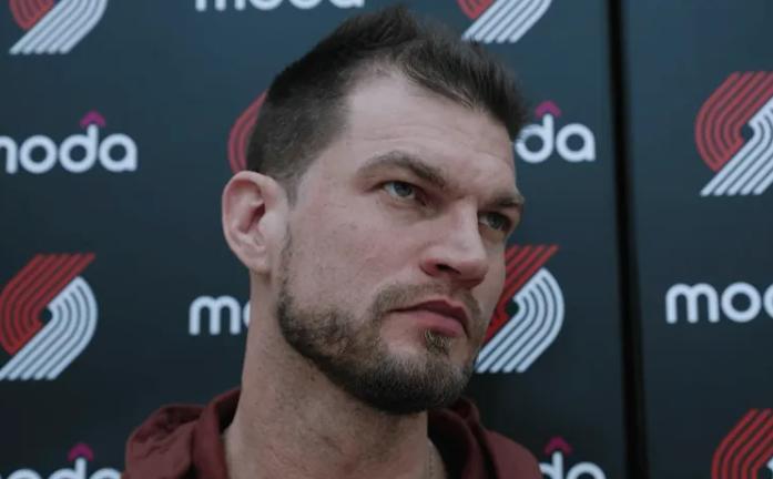 爱游戏中国站-斯普利特：满意开拓者现有阵容，对乐福刮目相看！